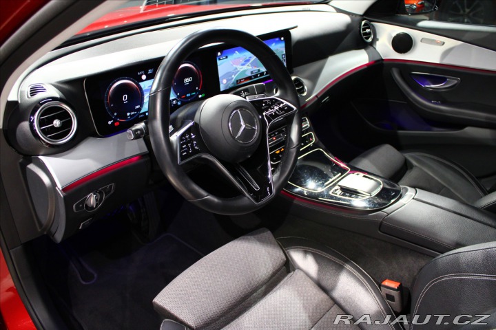 Mercedes-Benz E 300d 4MATIC DIS+ / 360° / 2022