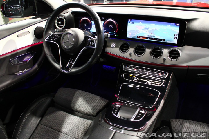 Mercedes-Benz E 300d 4MATIC DIS+ / 360° / 2022