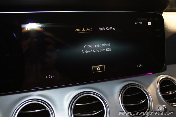 Mercedes-Benz E 300d 4MATIC DIS+ / 360° / 2022