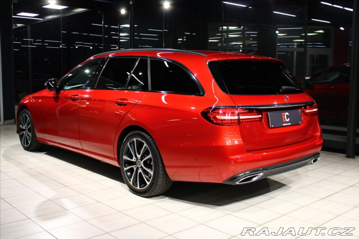 Mercedes-Benz E 300d 4MATIC DIS+ / 360° / 2022