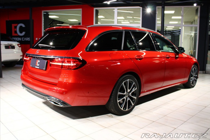 Mercedes-Benz E 300d 4MATIC DIS+ / 360° / 2022