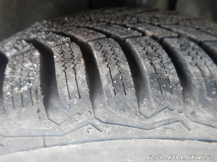 Volkswagen Passat R LINE 2.0 TDi 140 kw AUT 2015