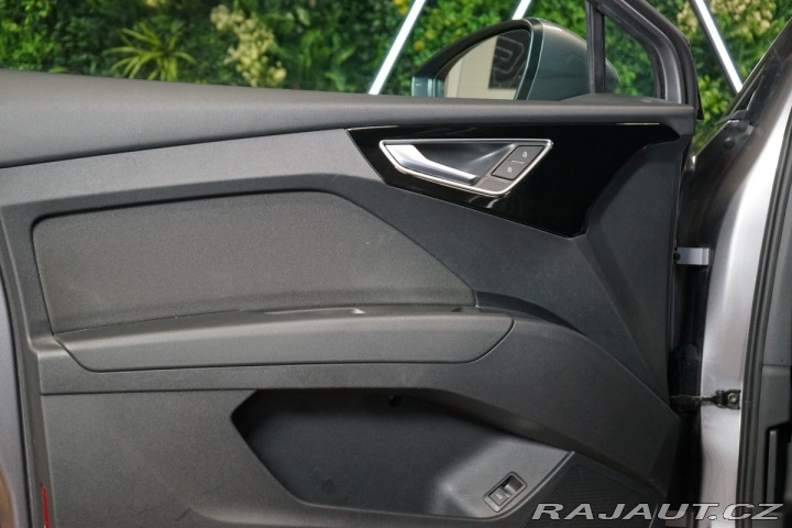 Audi Ostatní modely Q4 e-tron 40*MATRIX*KAMERA*SONOS*AC 2022