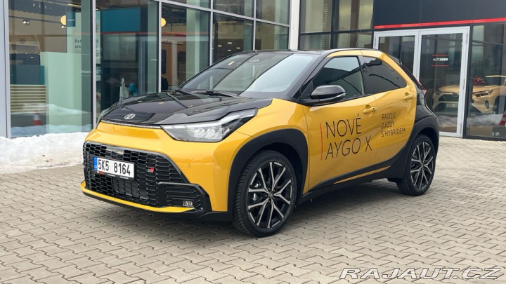 Toyota Aygo 1,5 Hybrid e-CVT GR Sport 2025