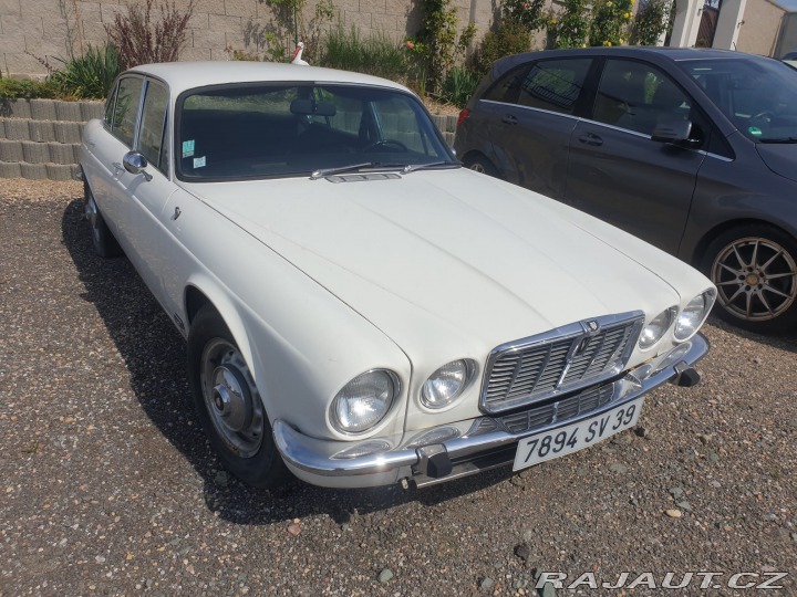 Jaguar XJ XJ 12 Valec, 5.2L,manual 1974