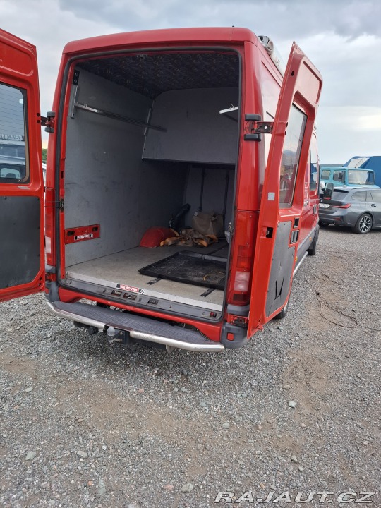 Ostatní značky Ostatní modely Iveco Daily 3.0D 8míst 2006