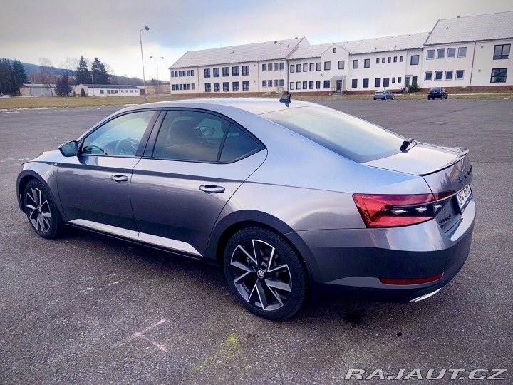 Škoda Superb Sportline 2.0 TSI 2023