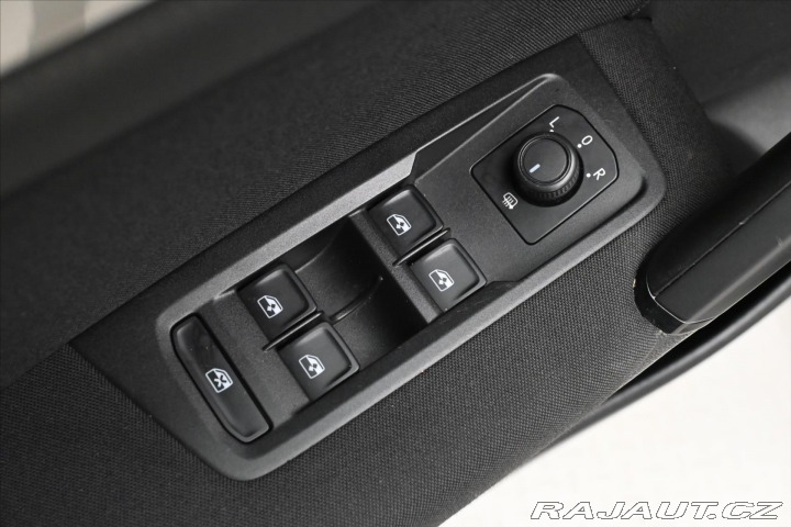 Volkswagen Touran 1,6 TDI 85 kW Navigace Zá 2016