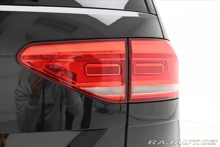 Volkswagen Touran 1,6 TDI 85 kW Navigace Zá 2016