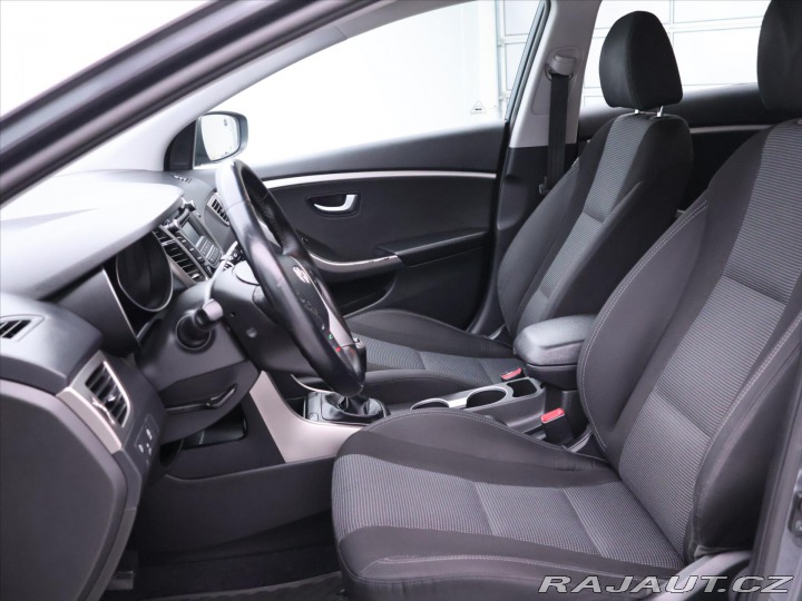 Hyundai i30 1,6 CRDi 81kW CZ 2015