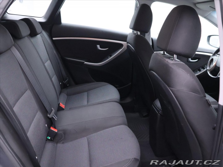 Hyundai i30 1,6 CRDi 81kW CZ 2015