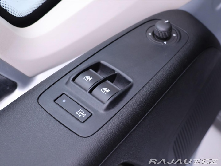 Citroën Jumper 2,0 HDi 120kW L2H2 8-Míst 2017