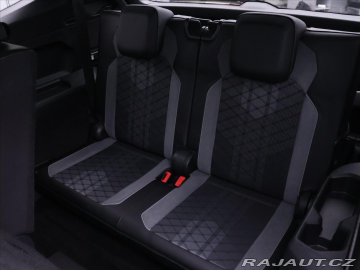 Volkswagen Tiguan Allspace 2,0 TSI DSG 4M R-Line 7Mí 2022