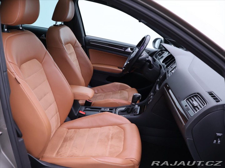 Volkswagen Golf 2,0 TDI 110kW DSG Highlin 2015