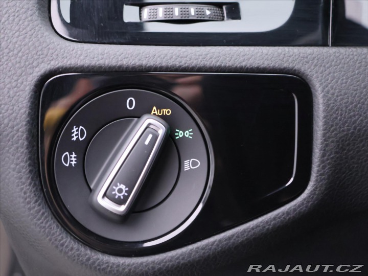 Volkswagen Golf 2,0 TDI 110kW DSG Highlin 2015