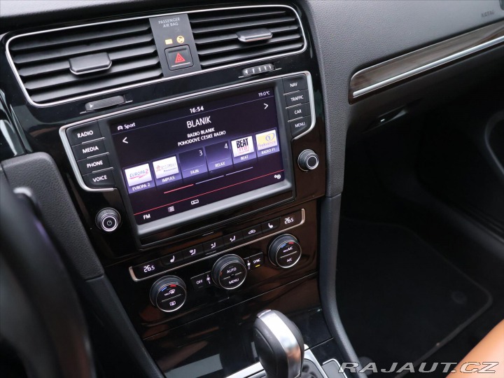 Volkswagen Golf 2,0 TDI 110kW DSG Highlin 2015