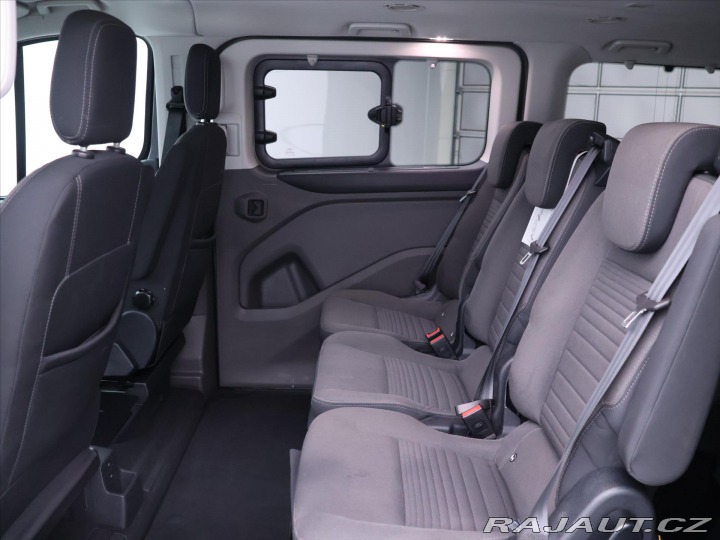 Ford Tourneo Custom 2,0 TDCi Titanium 8-Míst 2022