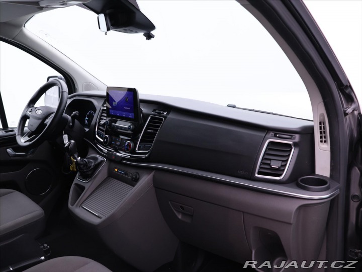 Ford Tourneo Custom 2,0 TDCi Titanium 8-Míst 2022