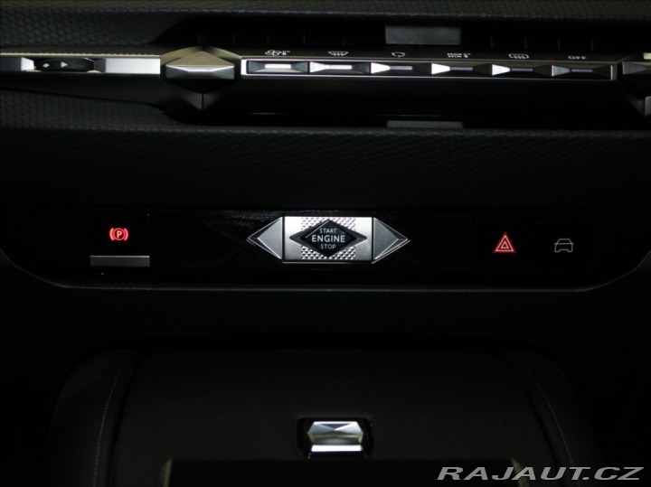 Ostatní značky Ostatní modely DS Automobiles DS4 Crossback 1,6 E-TENSE 225k.PANO.30t 2024