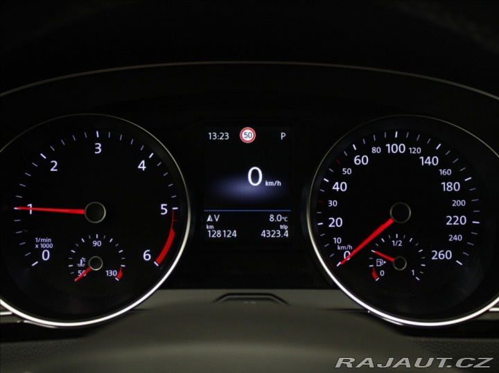 Volkswagen Passat 2,0 TDi DSG Highline 1.ma 2021