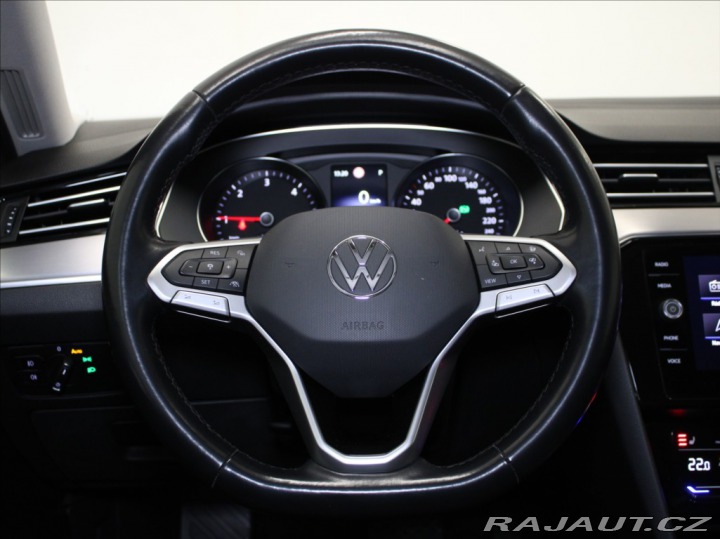 Volkswagen Passat 2,0 TDi DSG Highline 1.ma 2021