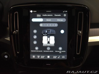 Volvo XC40 2,0 B3  Plus Black Editio 2025