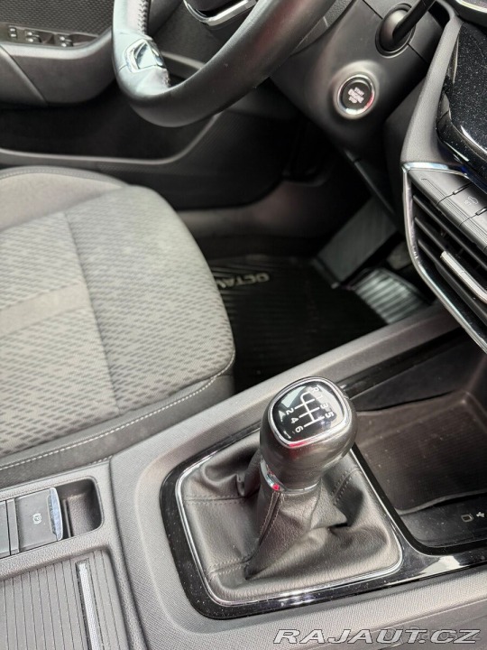 Škoda Octavia Style TD 85-perfektní sta 2020