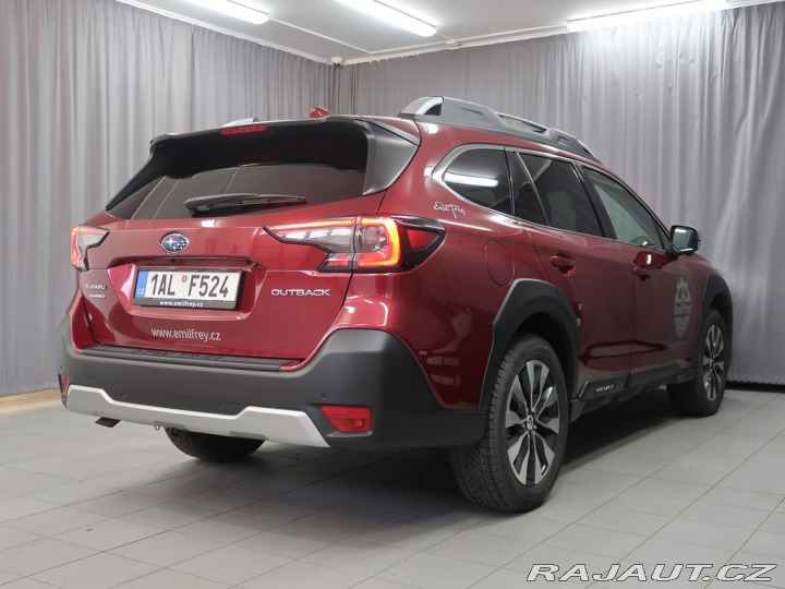 Subaru Outback TOURING 4X4. Služební vůz 1800