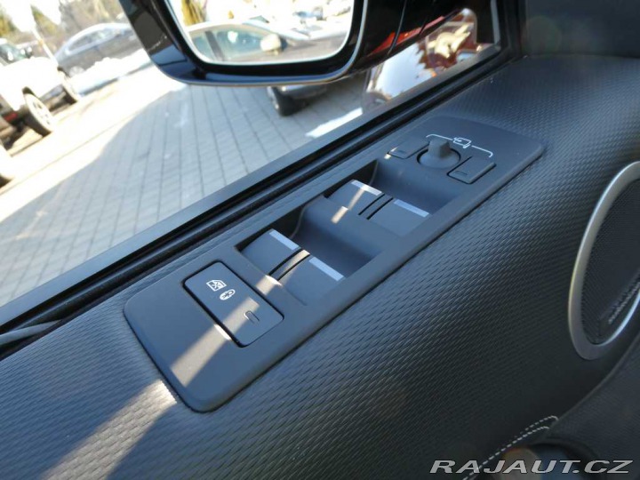 Land Rover Discovery 5 3,0 Gemini D350 2026