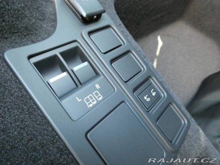 Land Rover Discovery 5 3,0 Gemini D350 2026