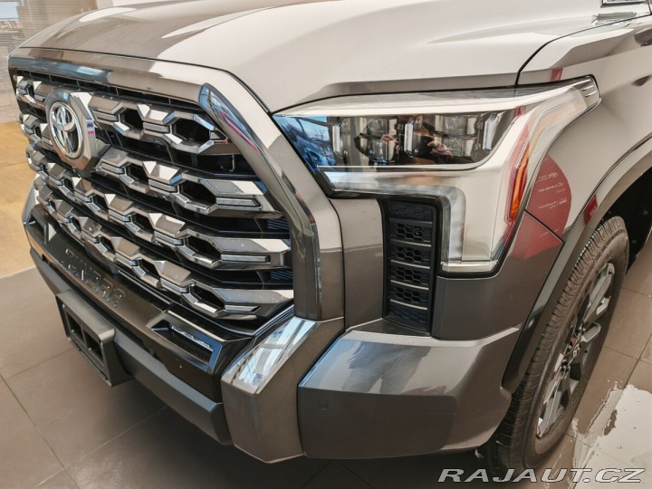 Toyota Tundra Platinum i-FORCE MAX, 4x4 1800