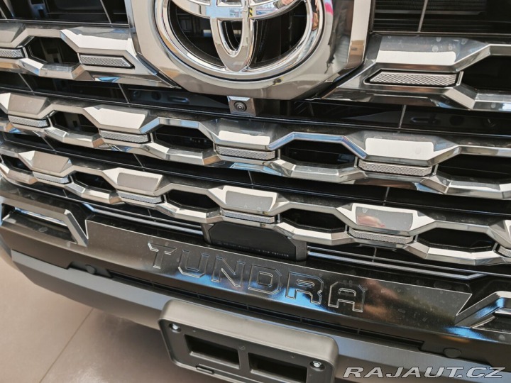 Toyota Tundra Platinum i-FORCE MAX, 4x4 2025