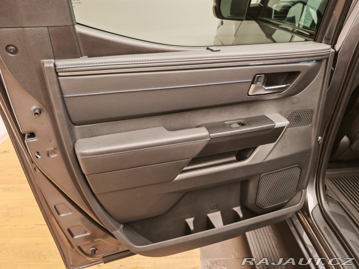 Toyota Tundra Platinum i-FORCE MAX, 4x4 1800