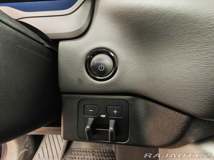 Toyota Tundra Platinum i-FORCE MAX, 4x4 2025