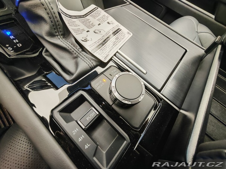 Toyota Tundra Platinum i-FORCE MAX, 4x4 1800