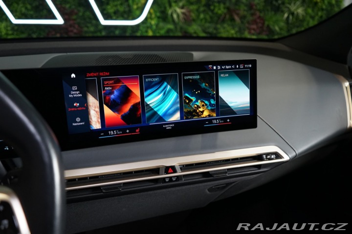 BMW iX 50*xDrive*SKY-L*TAŽNÉ*SOF 2023