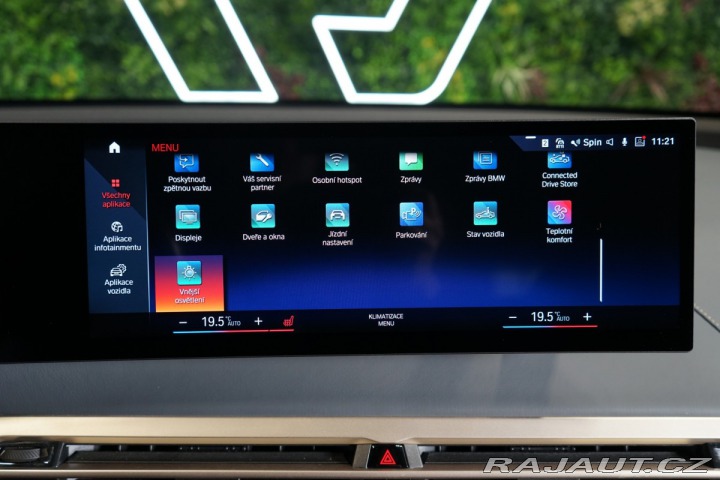 BMW iX 50*xDrive*SKY-L*TAŽNÉ*SOF 2023