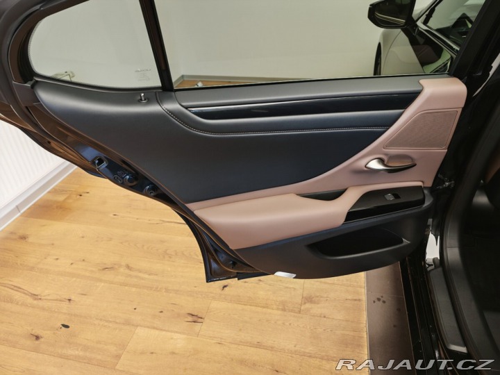 Lexus Ostatní modely ES 300h 300h Business Edition 2024