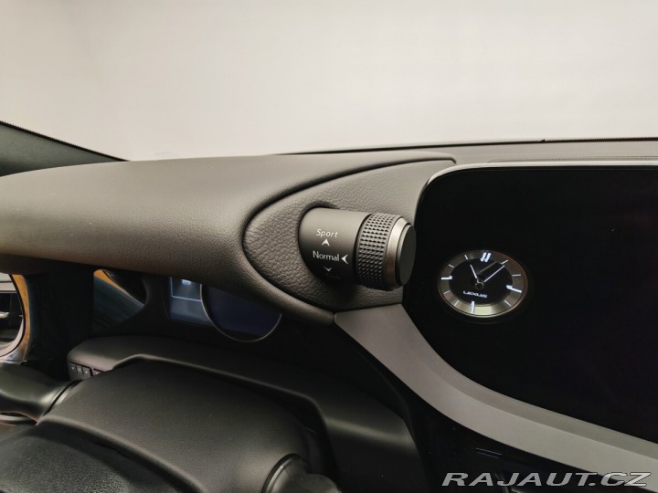 Lexus Ostatní modely ES 300h 300h Business Edition 2025