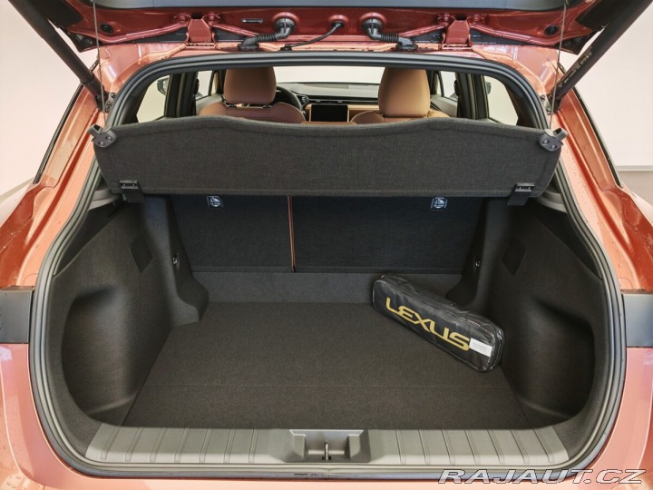 Lexus Ostatní modely LBX RELAX ADVANCED 2025