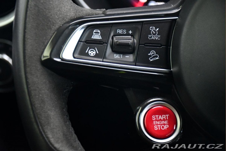 Alfa Romeo Stelvio 2,9 V6 Bi-T REZERVACE 2024