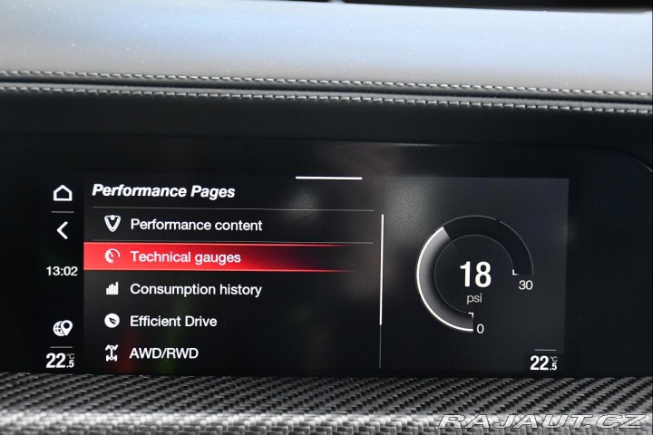 Alfa Romeo Stelvio 2,9 V6 Bi-T REZERVACE 2024