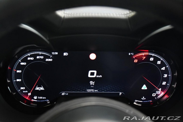 Alfa Romeo Stelvio 2,9 V6 Bi-T REZERVACE 2024