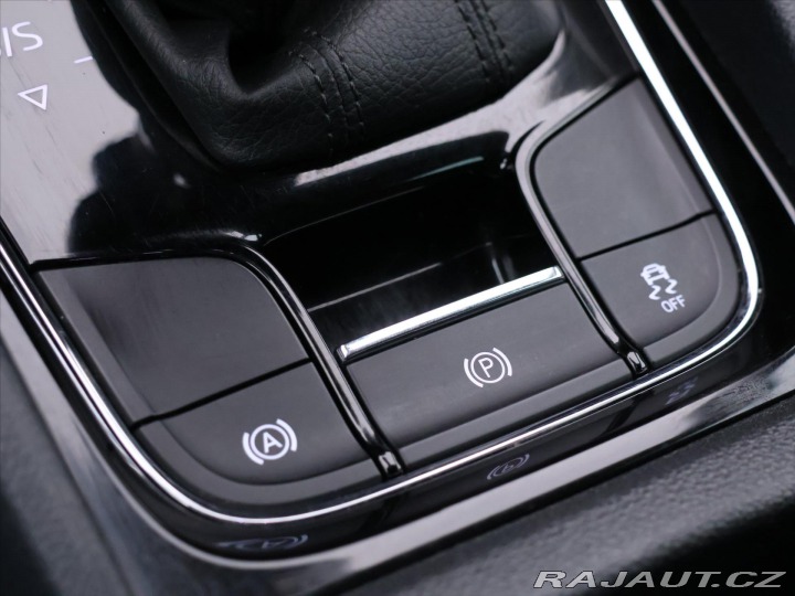 Škoda Karoq 2,0 TDI 110kW 4x4 DSG CZ 2019