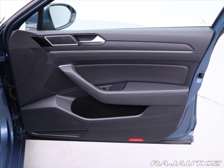 Volkswagen Passat 2,0 TDI 110kW Highline LE 2015