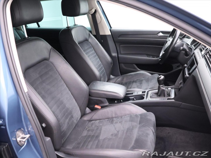 Volkswagen Passat 2,0 TDI 110kW Highline LE 2015