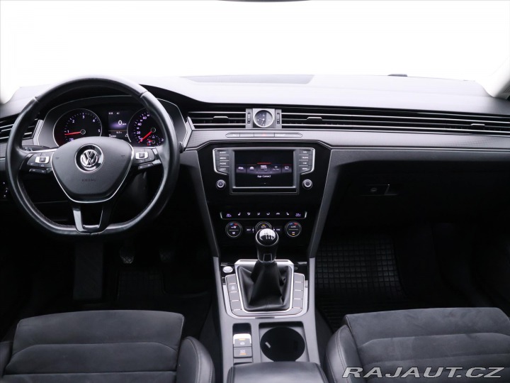 Volkswagen Passat 2,0 TDI 110kW Highline LE 2015