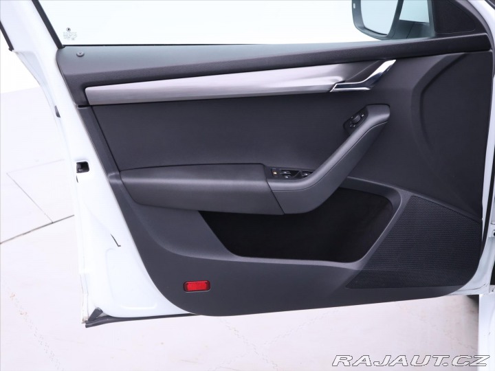 Škoda Octavia 1,6 TDI Clever Navi LED 2018