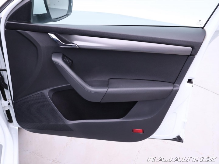 Škoda Octavia 1,6 TDI Clever Navi LED 2018