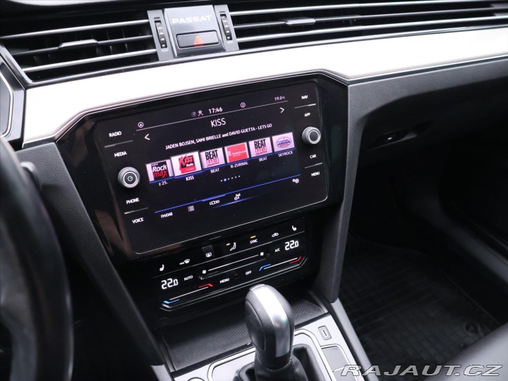 Volkswagen Passat 2,0 TDI 140kW DSG Eleganc 2020